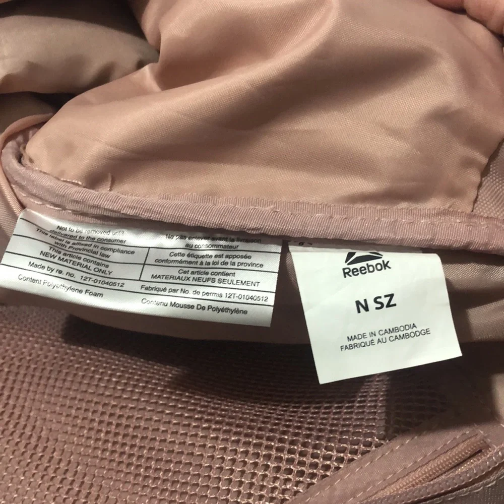 Reebok Axle Tote Bag 14” x 22” x 7” Water Resistant Multipocket Straps Pale Pink - Picture 12 of 14